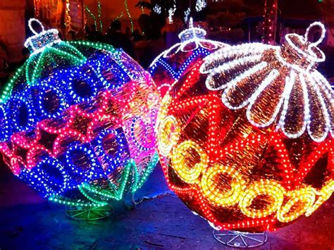 Maybe you would like to learn more about one of these? Espectáculo de luces navideñas 2017 en CDMX ¡Adornos ...