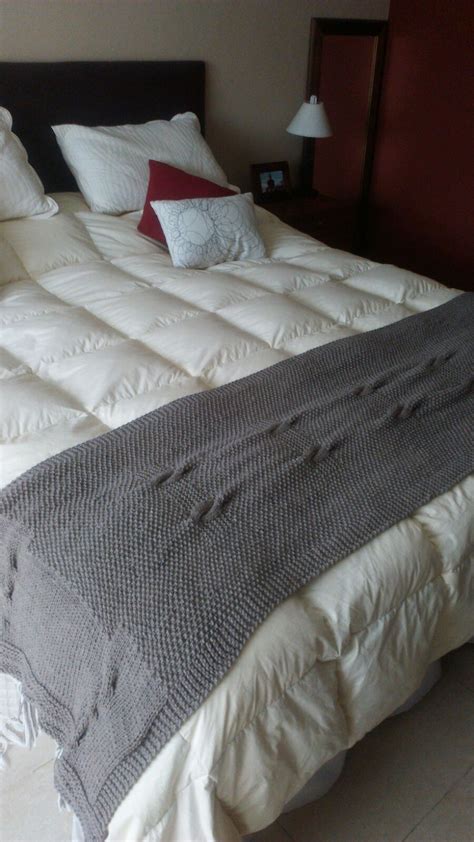 Chal tejido a crochet colchas a crochet mantas de ganchillo bordes de ganchillo tejidos de ganchillo tejer punto trebol de 3 hojas tejido con dos agujas paso a paso con cada detalle. Tejidos dos agujas, manta lana, pie de cama tejido dos ...