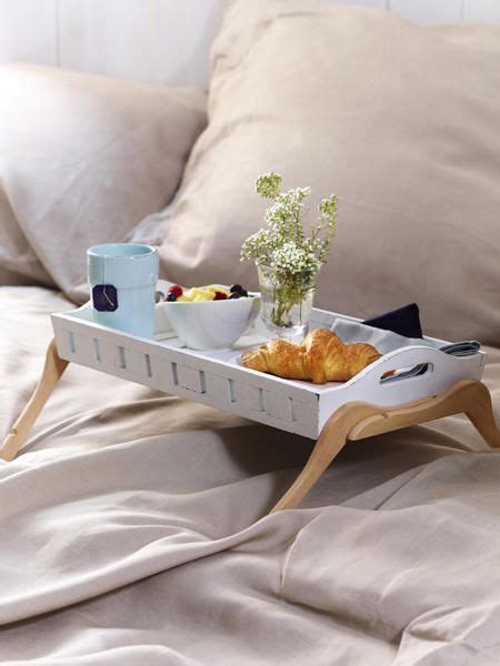 In den hauptrollen des filmlustspiels agieren alfred struwe, herbert köfer, günter schubert und micaëla kreißler. Frücktück im Bett? Dieses Tablett macht es möglich ...