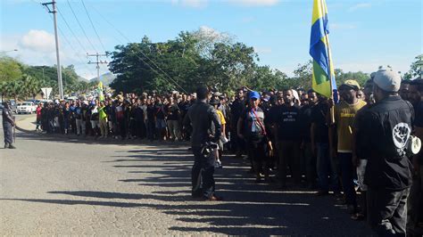 Papua New Guinea Protesters Wounded By Police Gunfire Lawmaker Says