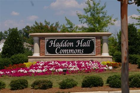 Haddon Hall Commons In Apex Nc Shopping Dining And More Raleigh