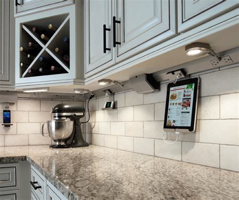 3 Kitchen Outlet Features Homeowners Love, Mill Creek WA