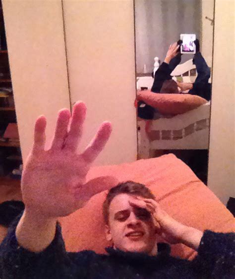 Embarrassing Selfie Fails By People Who Forgot To Check The