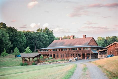 With unpredictable weather conditions, it is not an easy feat to. 9 Rustic Wedding Venues in Pittsburgh, PA in 2020 | Barn ...
