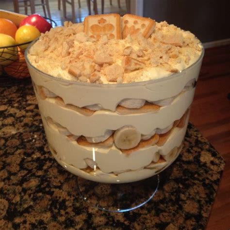 Line the bottom of a 13×9 inch dish with 1 bag of cookies and layer bananas on top. Not Yo' Mama's Banana Pudding Recipe : Paula Deen : Food ...