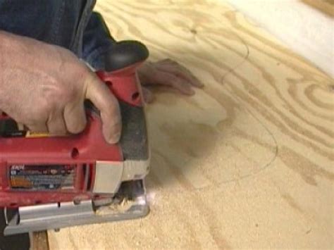 How to cut a slab of granite with a skilsaw yourself to save money! Installing a Do-It-Yourself Granite Countertop | how-tos | DIY