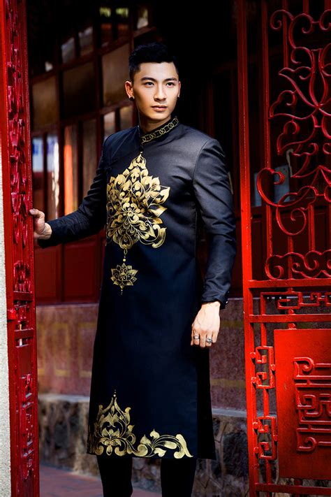 Áo dài là biểu tượng của người phụ nữ việt nam. Mẫu áo dài cách tân nam mới nhất 2020, áo dài nam cách tân ...