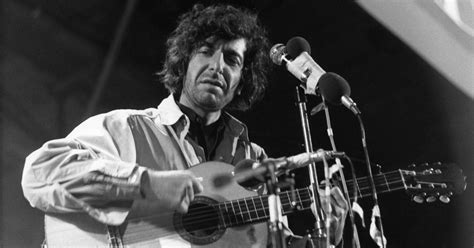 Hallelujah Singer Songwriter Leonard Cohen Dies At 82