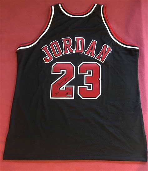 The Best Michael Jordan Autographed Jersey Ideas Joiedevivremurals