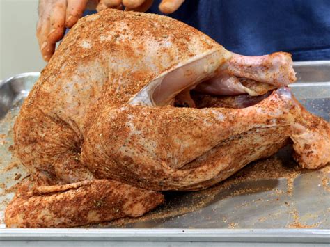 How To Brine A Turkey 2 Ways Wet And Dry Brine Turkey Methods