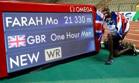 Mo Farah Breaks Haile Gebrselassies One Hour World Record On ‘amazing