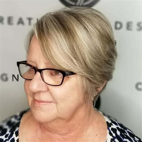 21 Trendy Short Hairstyles For Women Over 50 With Glasses