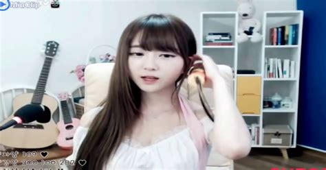 Korean Bagel Webcam Korean Bj Vivien Asiannanidelight Hot Sex Picture