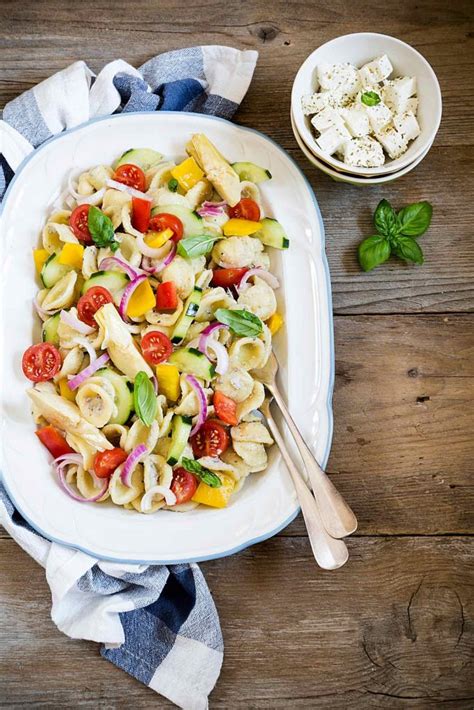 L'insalata di pasta fredda è un primo piatto gustoso e nutriente perfetto da portare in tavola nella bella stagione. INSALATA DI PASTA FREDDA CON CREMA BIO GRANAROLO 100% ...