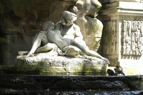 La Fontaine Médicis one of the most romantic places in Paris europe