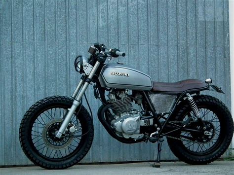 We changed the lights with new ones, in the famous scrambler style. Lab # 50 - Labmotorcycle