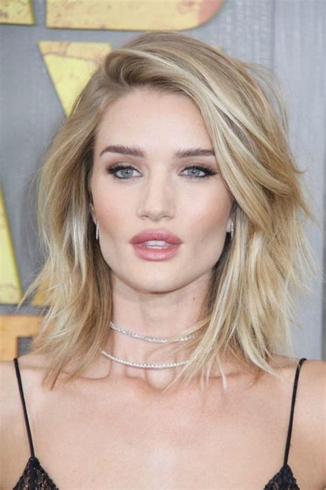 21 Best Short To Medium Length Hairstyles Feed Inspiration