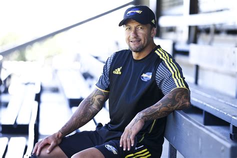 Carlos Spencer shows he has still got it » superrugby.co.nz