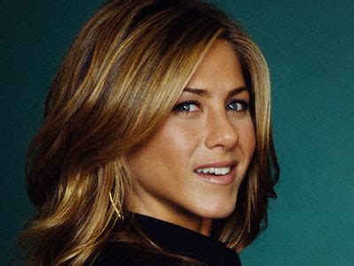 Jennifer aniston's hair always looks beautiful and flawless no matter what. Denan oyi: Jennifer aniston rachel hairstyle