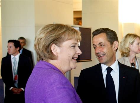 Finanzkrise Telefonkonferenz Zwischen Merkel Und Sarkozy Newsiversum