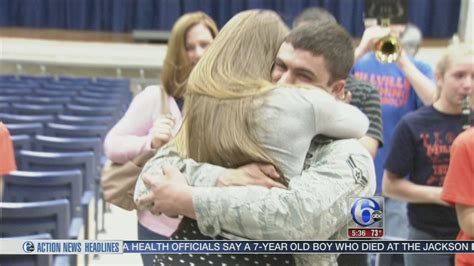 Video Soldier Brother Surprises Sister In Nj 6abc Philadelphia