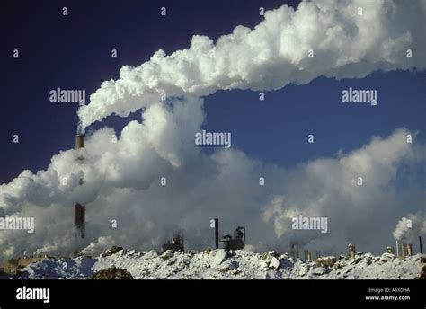Athabasca Oil Sands Hi Res Stock Photography And Images Alamy