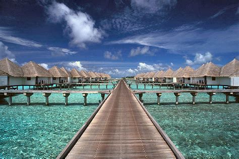 Where Else I Want To Gothe Maldives Yes Those Are Hotel Rooms Over
