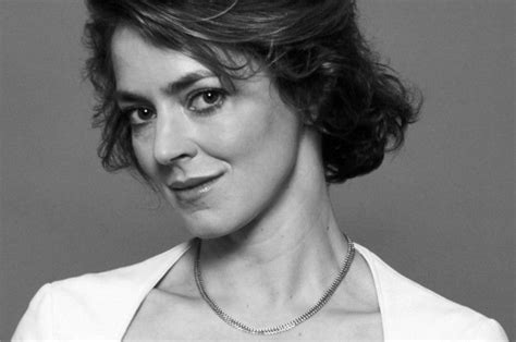 Here is the brief introduction of these women scientists. 10 Of The Hottest Female Scientists In The World