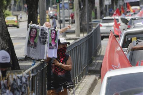 Demonstrations and protests in brazil in 2021. Fora Bolsonaro! - Veja fotos da carreata do último sábado ...