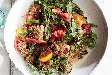 Generously sprinkle with the olive streusel and garnish with basil leaves and fennel fronds, if using. Beefsteak Tomato Bread Salad | Tomato bread, Bread salad ...