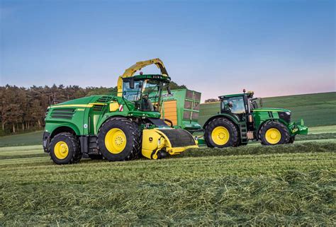 John Deere Introduces New 8600 Forager Farm Machinery