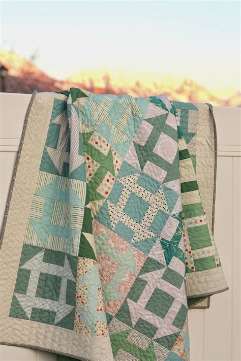 Mini Quilt With Cotton Supremes Fabric Diary Of A Quilter A Quilt