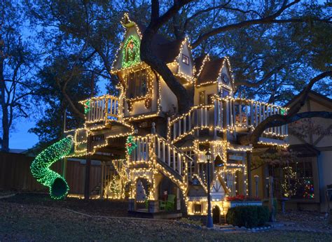 A Magical Tree House Lights Up For Christmas Eclectic Kids Dallas