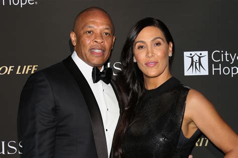 Parents, siblings, wife and exceptional gangsta rap pioneer dr. Dr. Dre's wife Nicole Young files for divorce after 24 years of marriage - The Irish Sun