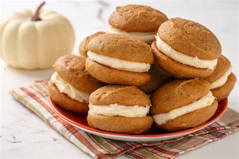 Pumpkin Whoopie Pies With Cream Cheese Filling