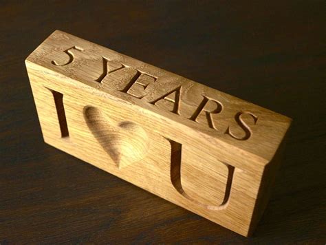 When it comes to colors, there are actually three for this special milestone— blue, pink or turquoise—giving you plenty of opportunities to find a colorful and symbolic present. 5 Year Wedding Anniversary Gifts | Wood anniversary gift ...