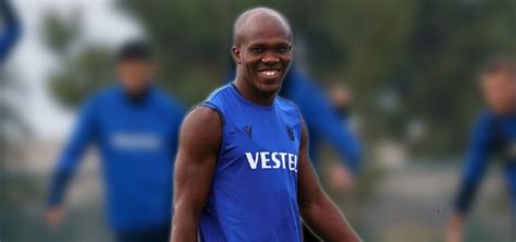 Trabzonspor, anthony nnaduzor nwakaeme'nin sözleşmesini uzattığını kamuoyu aydınlatma platformu'na (kap) bildirdi. Trabzonspor'a Nwakaeme müjdesi! - Aspor