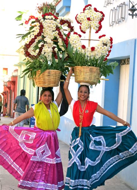 Guelaguetza Festivals Oaxaca Cultura De Mexico Trajes Tipicos De