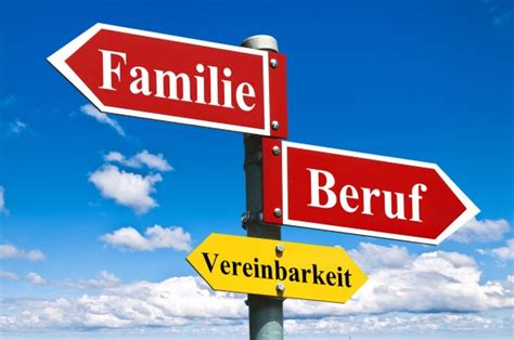 Nach eingabe ihres regulären bruttogehaltes sowie des durch kurzarbeit gekürzten bruttogehaltes und steuerlich relevanter daten zu ihrer person zeigen wir ihnen das zu erwartende einkommen. Arbeitslosengeld Berechnen Nach Elternzeit / Anspruch auf ...