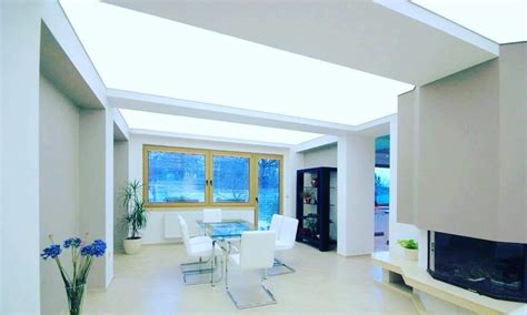 You should finalize all floor and ceiling heights before building the roof. Low ceiling? It's not a problem anymore due to the feature ...