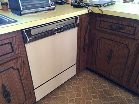 Use a brush to get into corners and detailed areas. Painting or Refacing Formica Cabinets?
