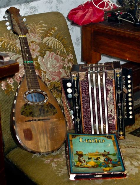 Antique Music Instruments Display John Dierckx Flickr
