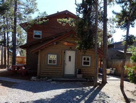 All seasons are great for trips to this scenic destination. Whiskey Springs Cabin...Cozy log cabin, in town UPDATED ...