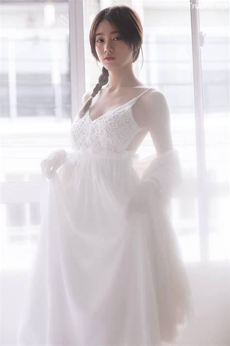Beautiful In White Thailand Model Pimploy Chitranapawong Ảnh đẹp
