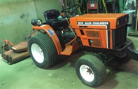 Allis Chalmers 5015 Tractor With Rear Mounted Mower Tractors Lawn