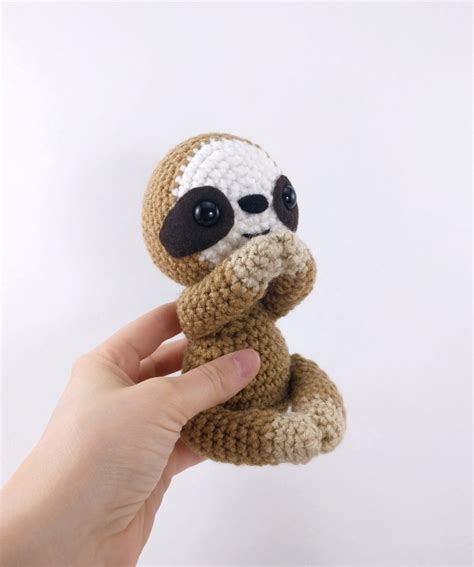 Please enjoy browsing through our offerings of freeknitted hat patterns; Sammy the Sloth amigurumi pattern - Amigurumipatterns.net