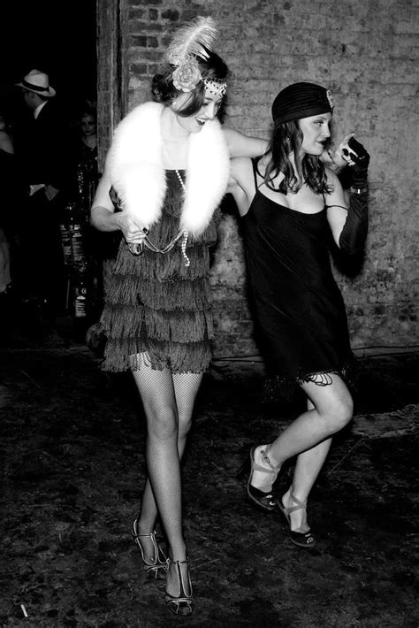 flapper girl ca 1920 moda anni 20 festa anni 20 idee di moda