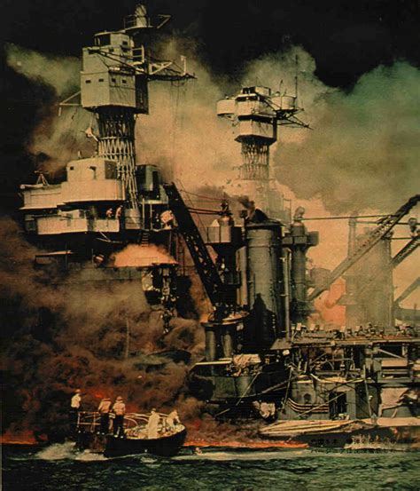 On december 7, 1941 the japanese launched a surprise attack on the us naval base pearl harbor in hawaii, using bombers, torpedo bombers and midget submarines. Segunda Guerra Mundial: Ataque a Pearl Harbor