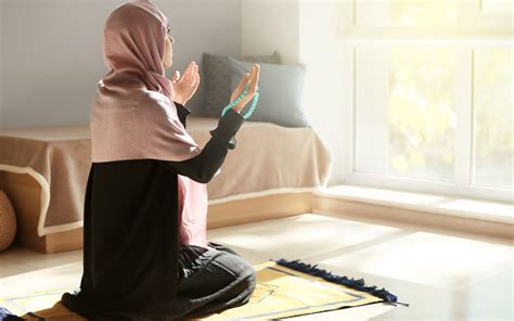حكم صلاة المرأة في المسجد في رمضان