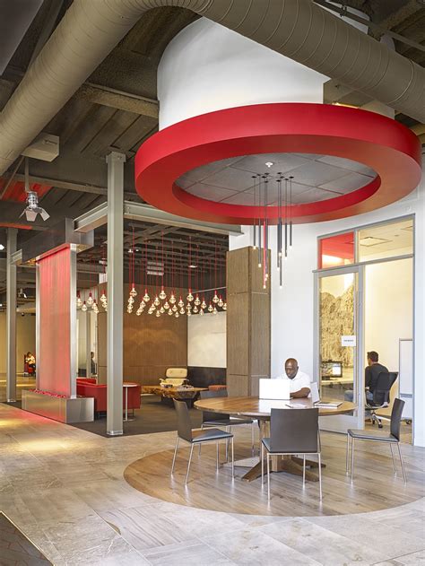 A Tour of Netflix’s Los Gatos Headquarters - Officelovin'